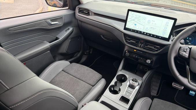 Ford Kuga 2.5 PHEV Active 5dr CVT Estate - Image 14